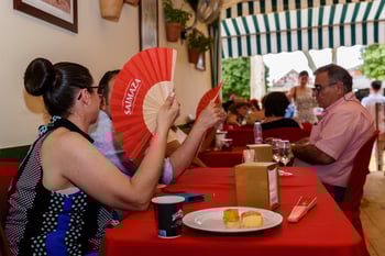 Visitantes de la feria de abril